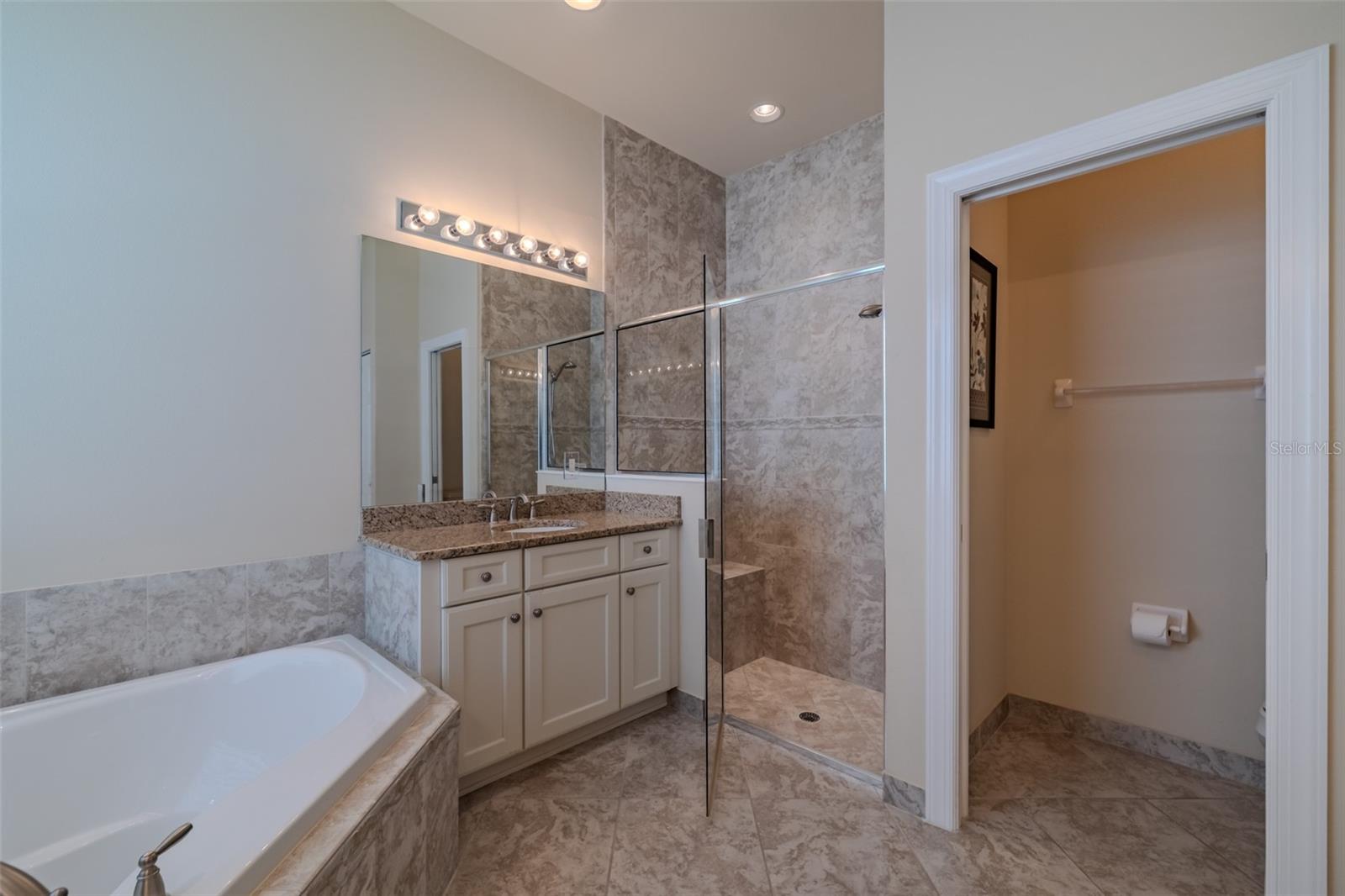 16020 GOLDEN LAKES DR, WIMAUMA, FL, 33598