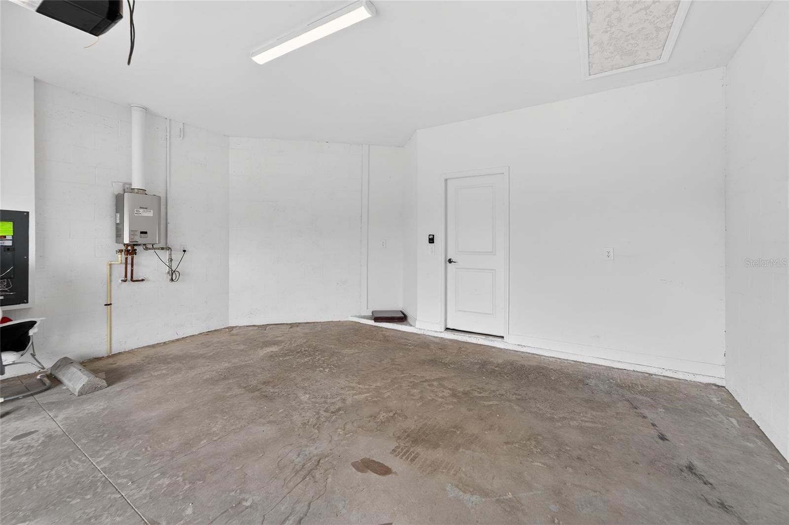 15713 SUNNY DAY DR, BRADENTON, FL, 34211
