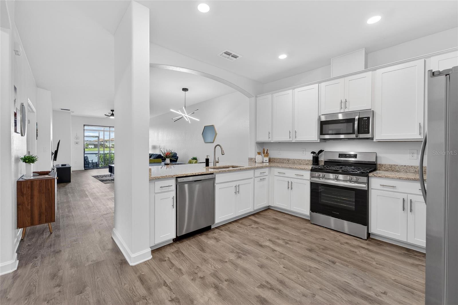 15713 SUNNY DAY DR, BRADENTON, FL, 34211
