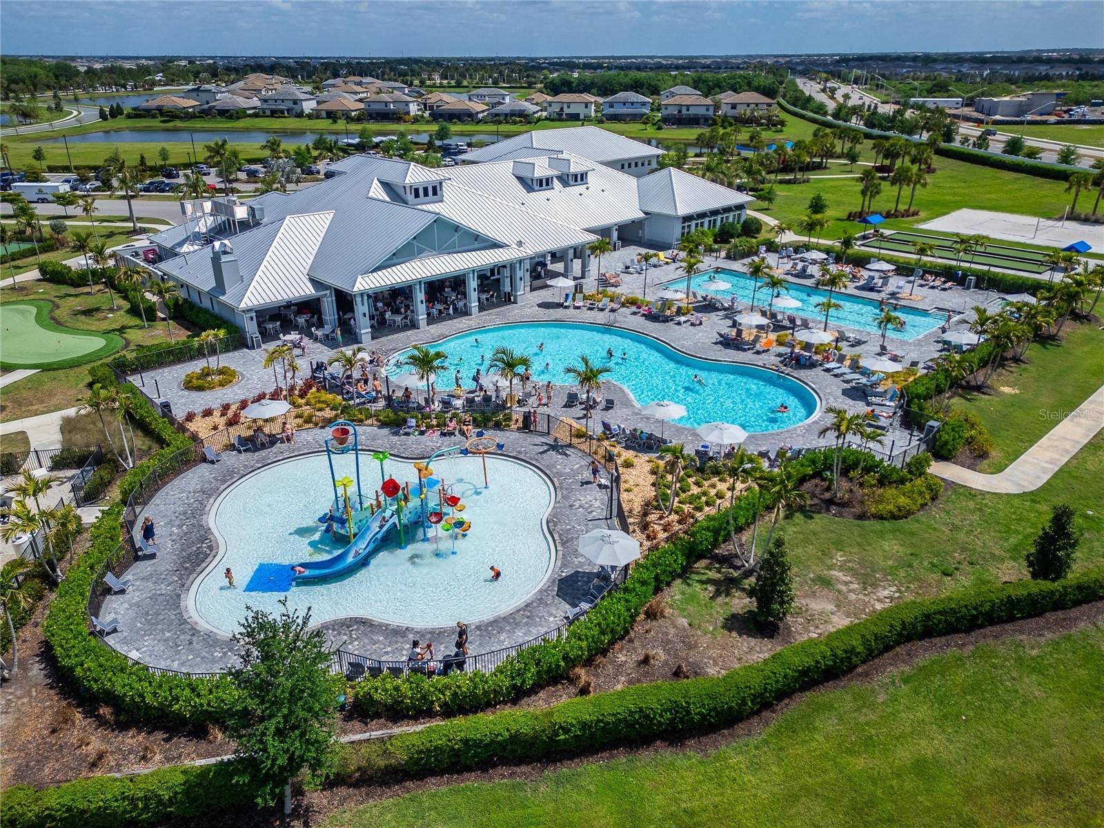 15713 SUNNY DAY DR, BRADENTON, FL, 34211