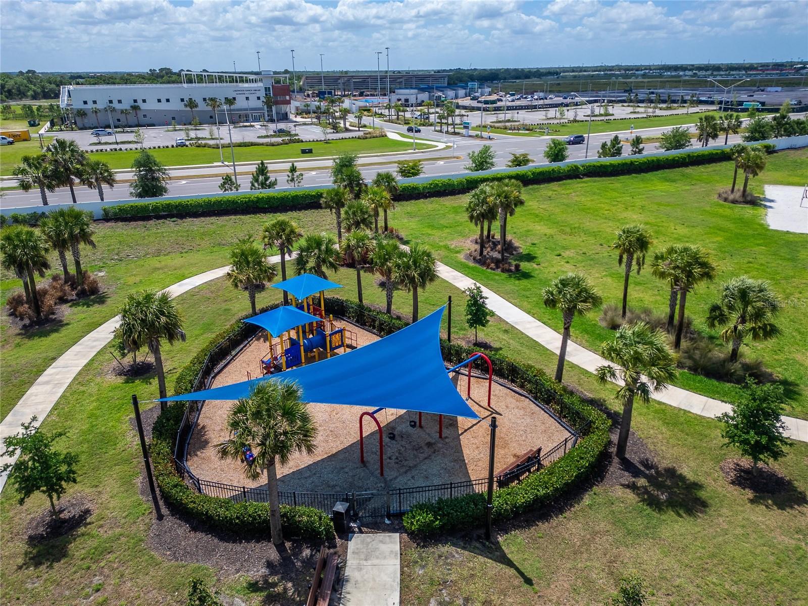 15713 SUNNY DAY DR, BRADENTON, FL, 34211