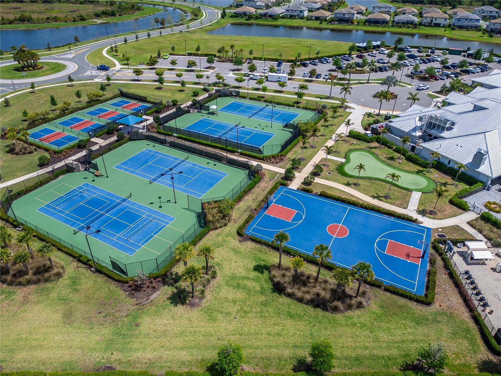 15713 SUNNY DAY DR, BRADENTON, FL, 34211