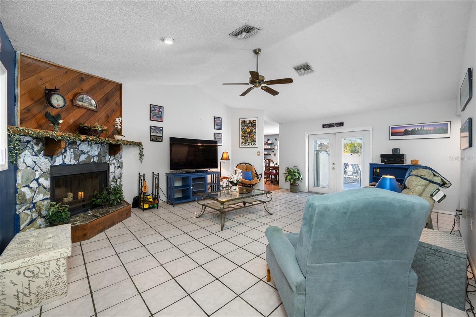 2424 OSPREY AVE, PALM HARBOR, FL, 34683