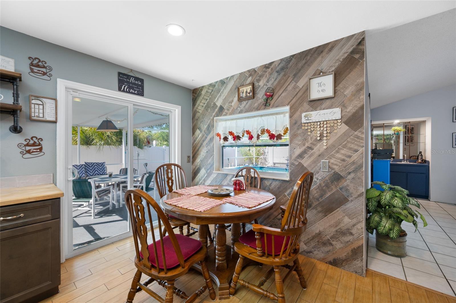 2424 OSPREY AVE, PALM HARBOR, FL, 34683