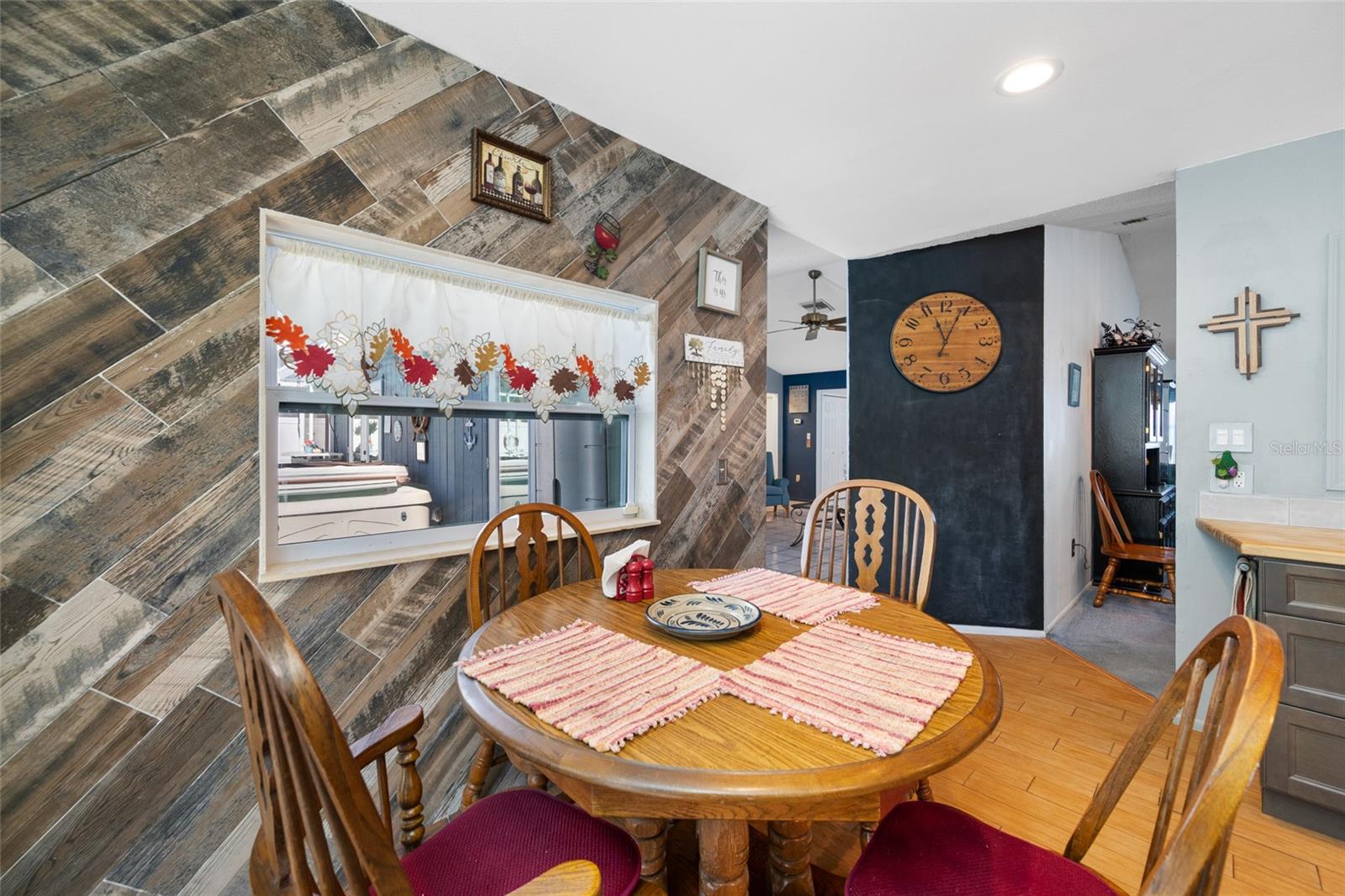2424 OSPREY AVE, PALM HARBOR, FL, 34683