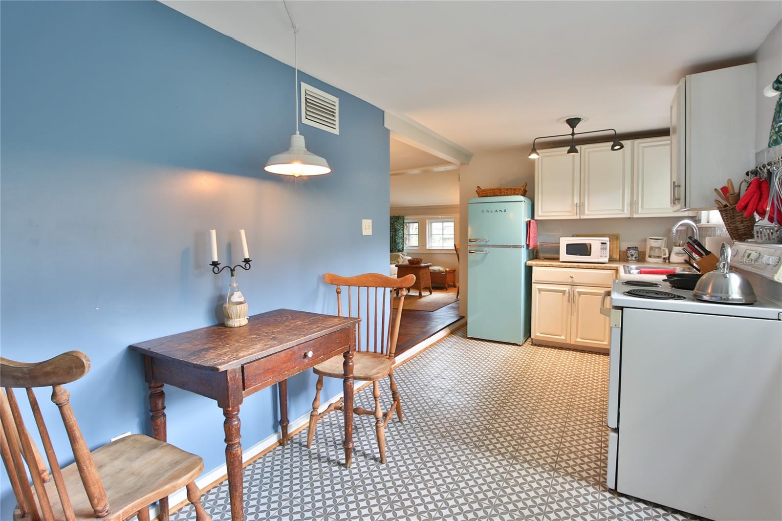 708 42ND ST, SARASOTA, FL, 34234