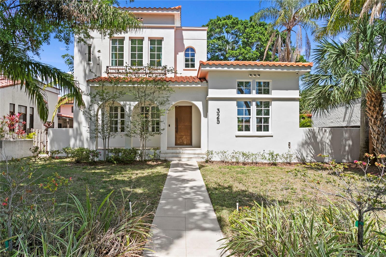 325 22ND AVE NE, ST PETERSBURG, FL, 33704