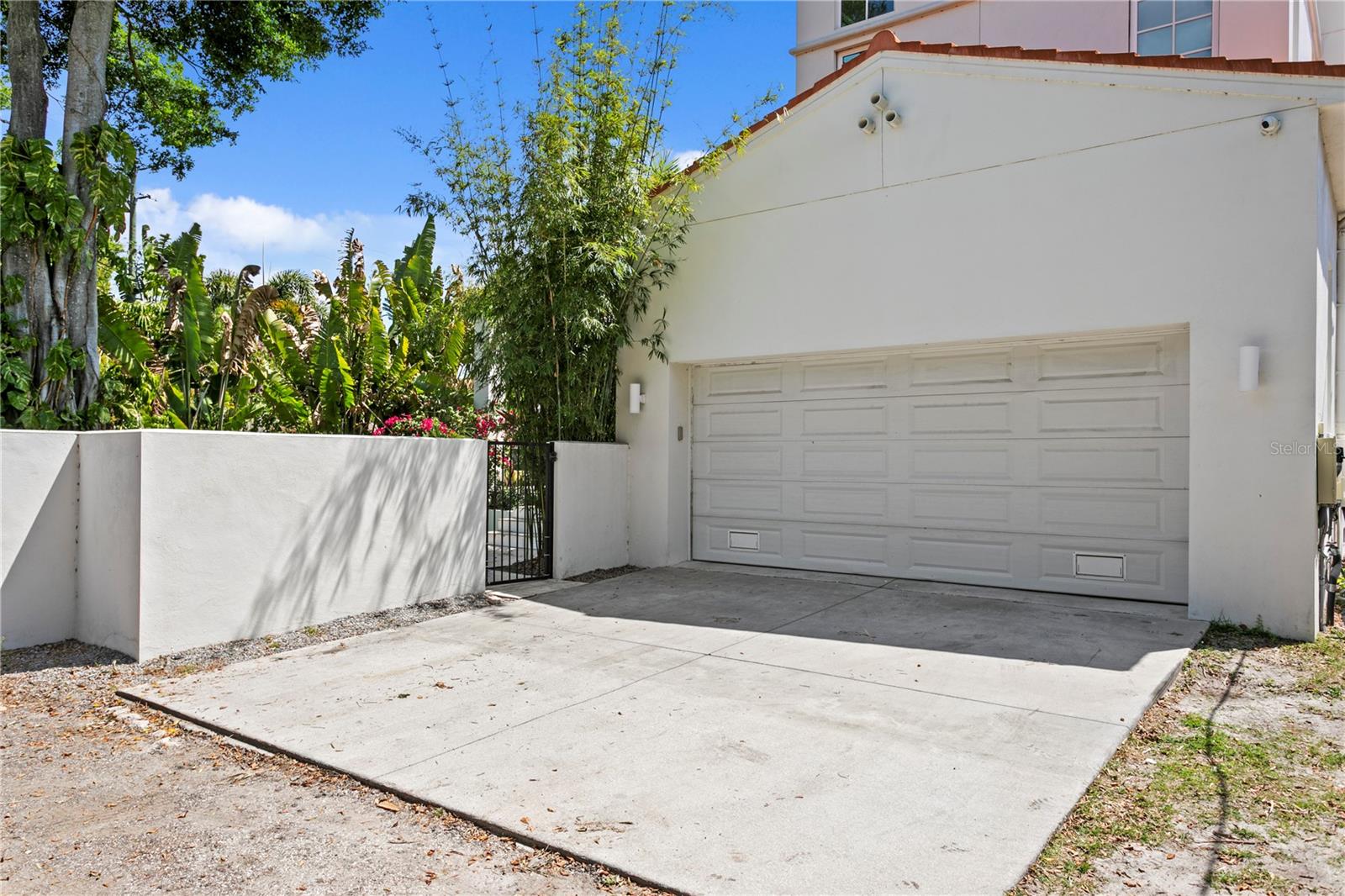 325 22ND AVE NE, ST PETERSBURG, FL, 33704