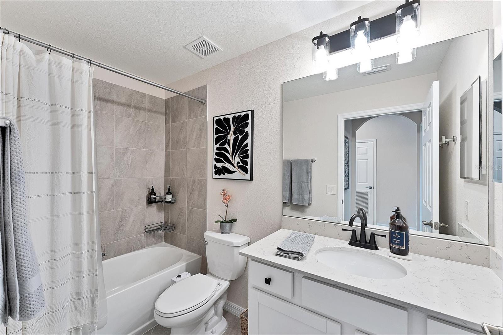 17704 GAWTHROP DR #102, BRADENTON, FL, 34211