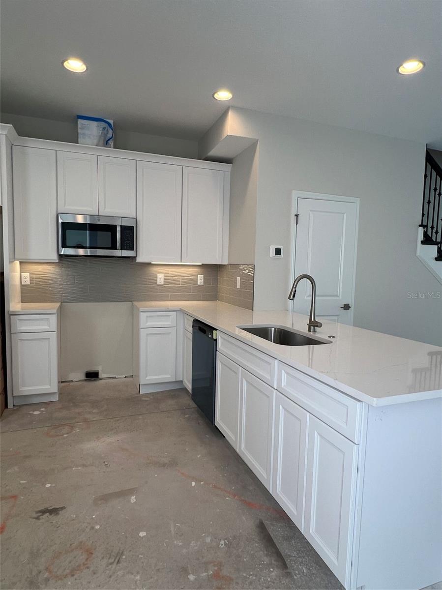 7789 93RD ST N, SEMINOLE, FL, 33777