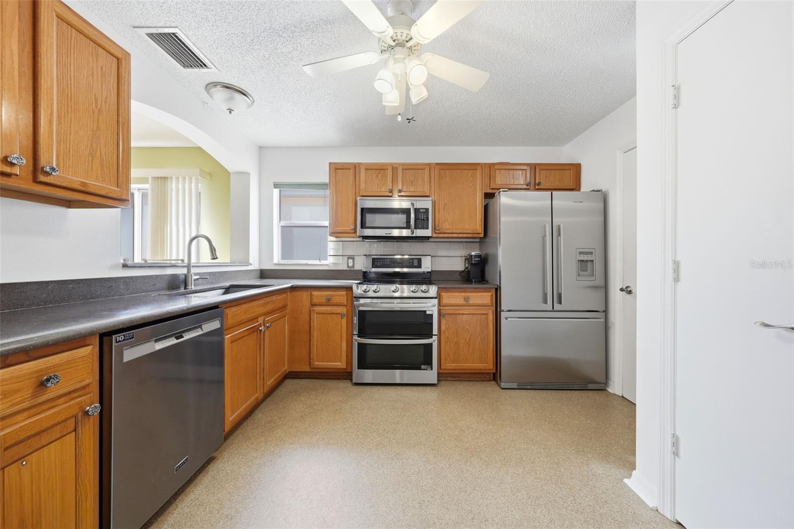 741 HERNANDEZ DR, THE VILLAGES, FL, 32159