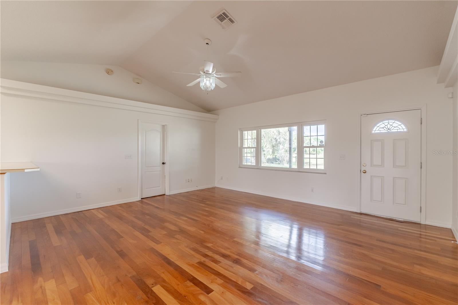 8197 CR 736, CENTER HILL, FL, 33514