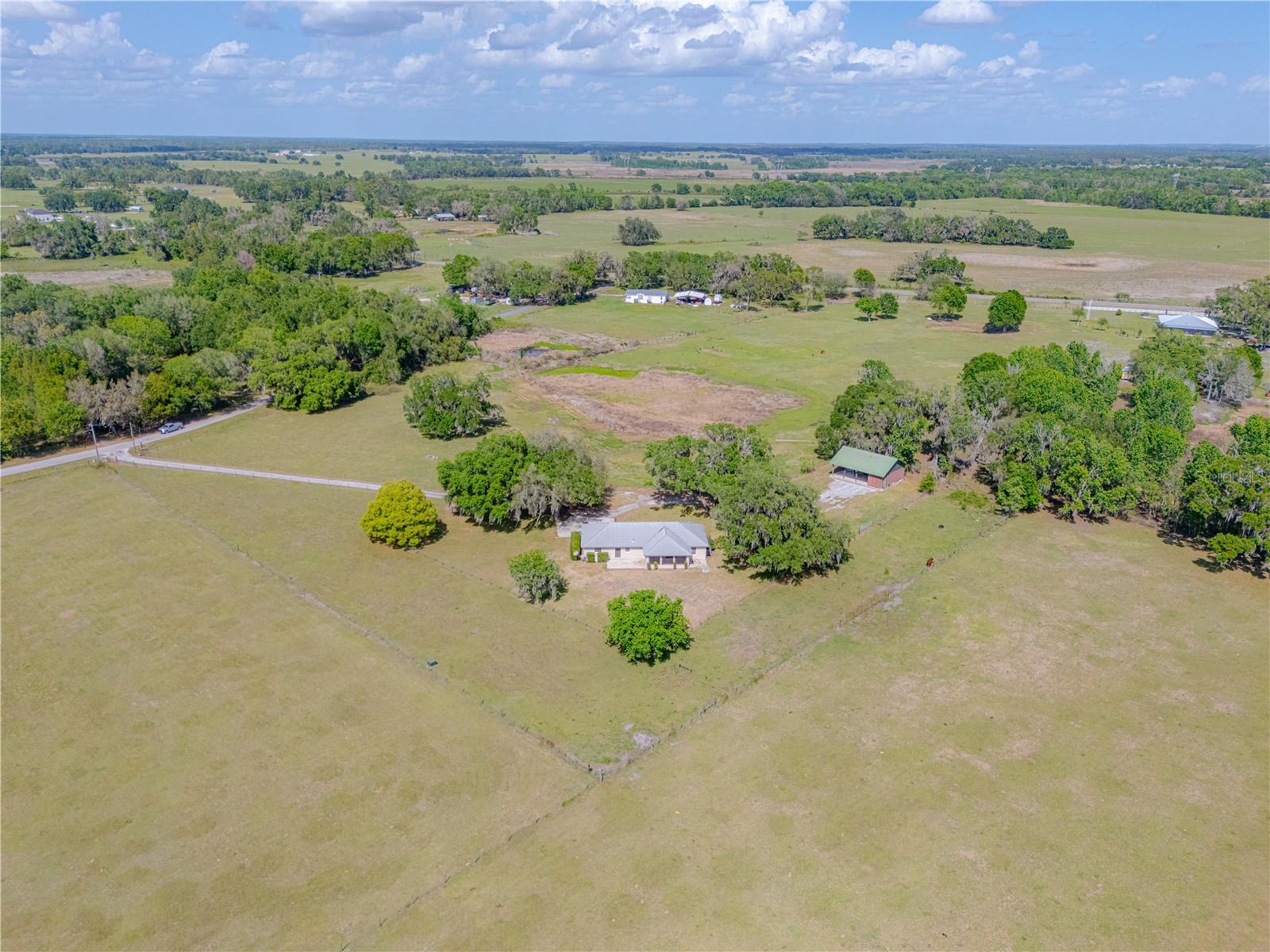 8197 CR 736, CENTER HILL, FL, 33514