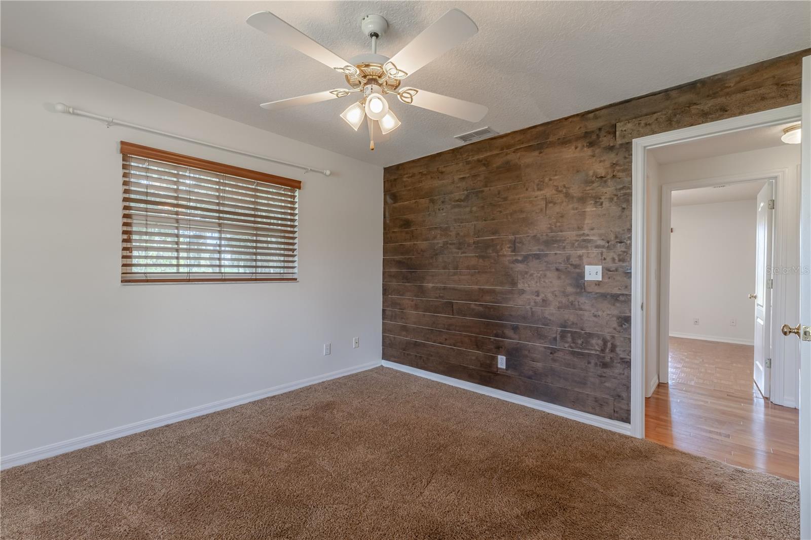 8197 CR 736, CENTER HILL, FL, 33514