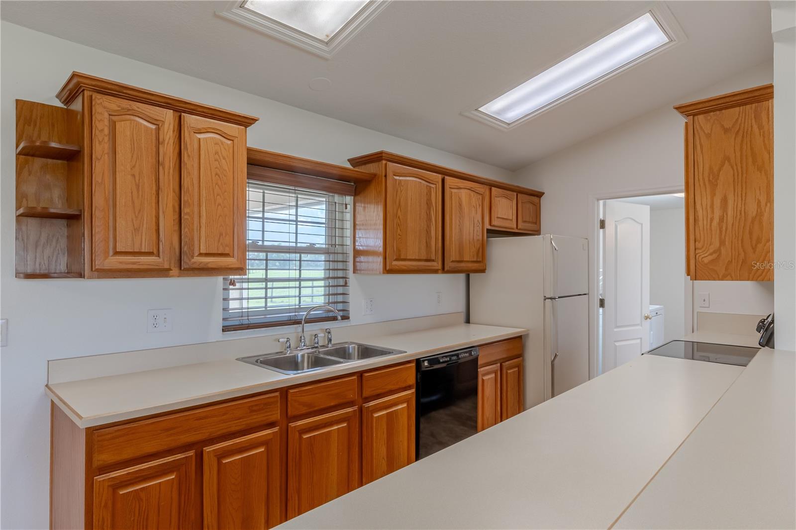 8197 CR 736, CENTER HILL, FL, 33514