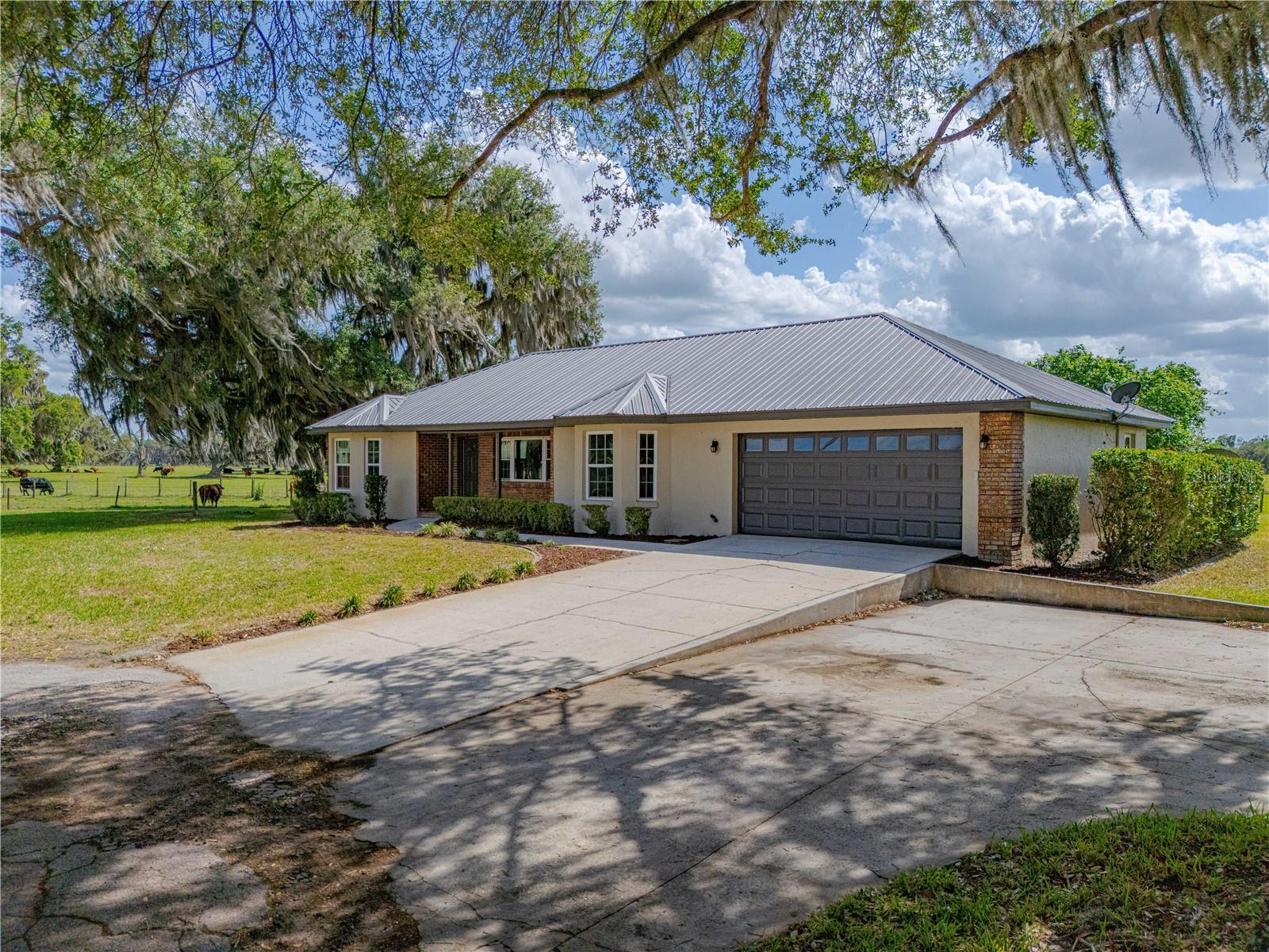 8197 CR 736, CENTER HILL, FL, 33514