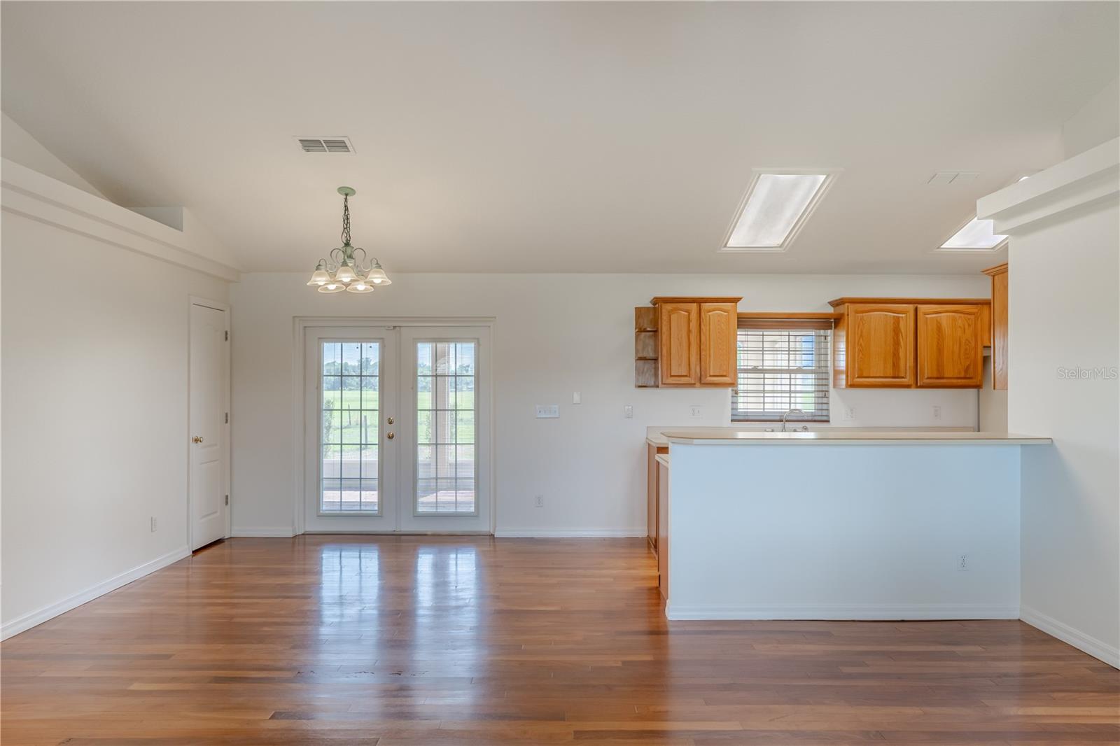 8197 CR 736, CENTER HILL, FL, 33514