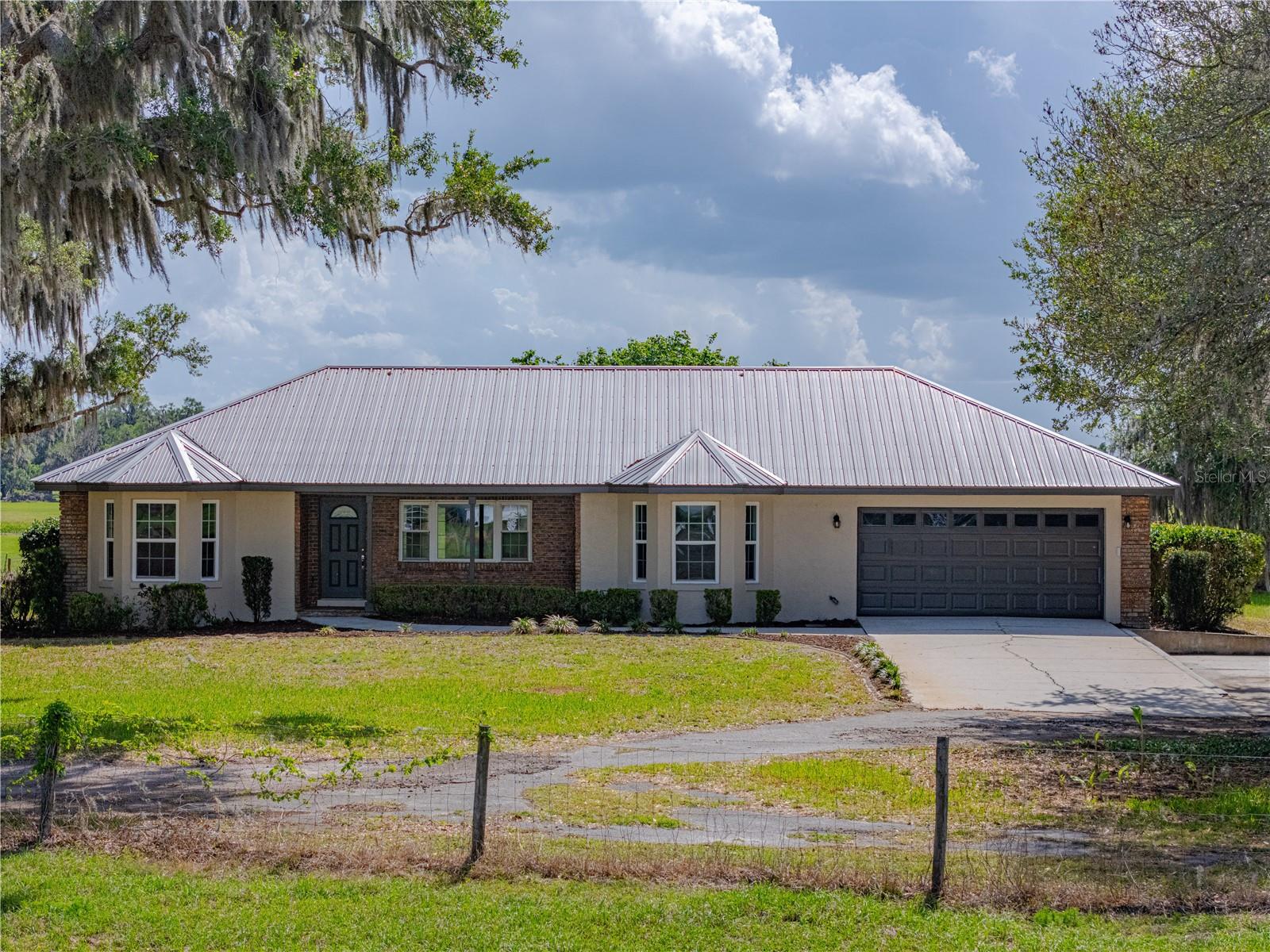 8197 CR 736, CENTER HILL, FL, 33514