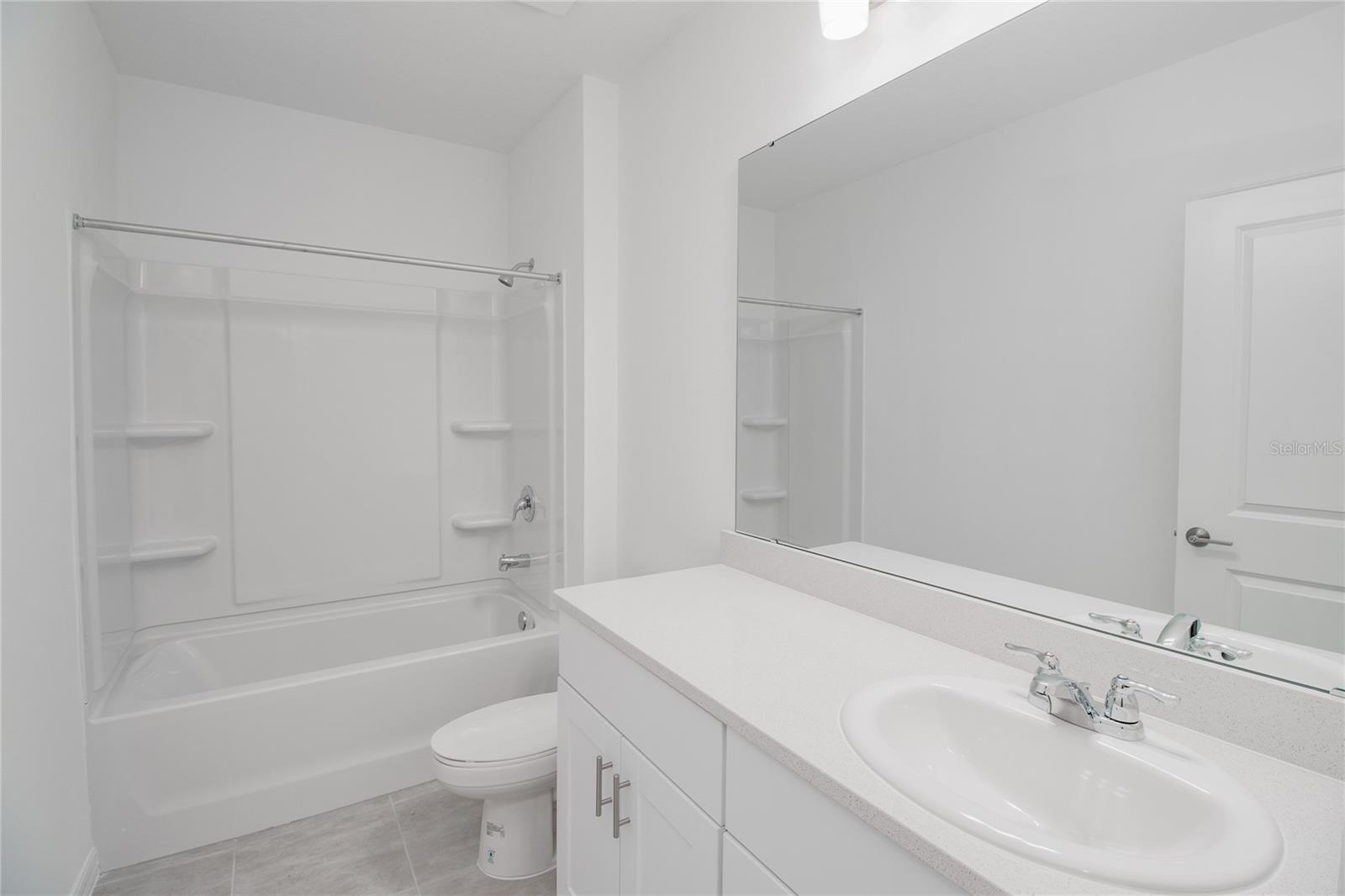 2068 BABBLING BROOK BLVD, AUBURNDALE, FL, 33823
