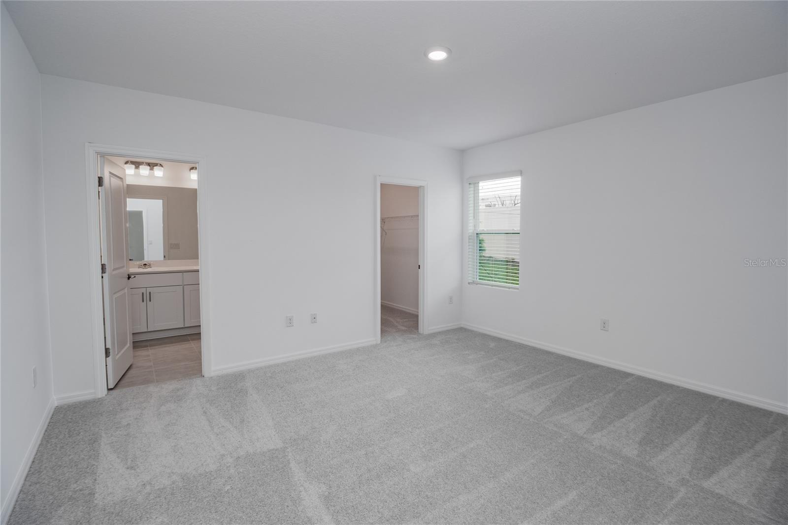 2068 BABBLING BROOK BLVD, AUBURNDALE, FL, 33823