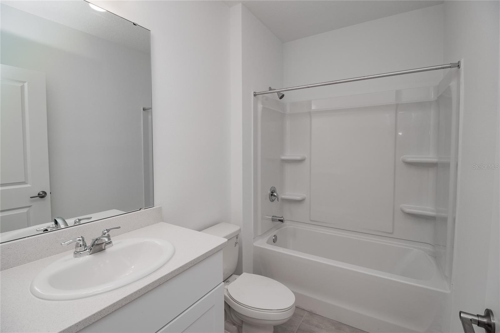 2068 BABBLING BROOK BLVD, AUBURNDALE, FL, 33823