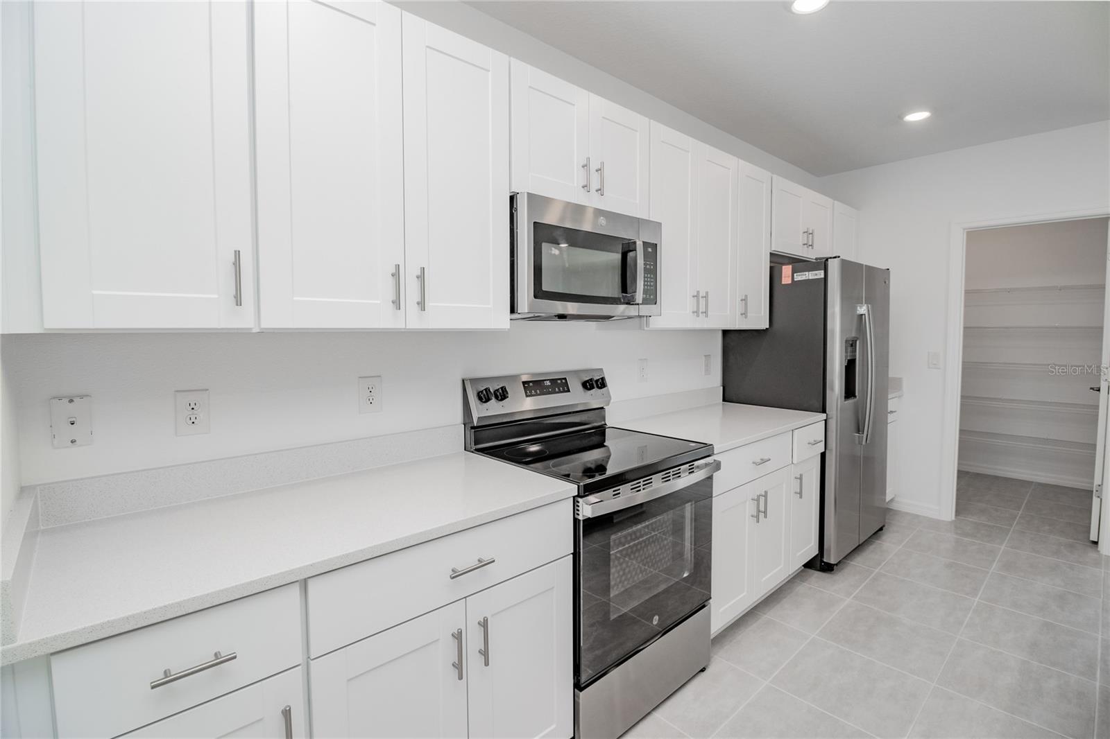 2068 BABBLING BROOK BLVD, AUBURNDALE, FL, 33823