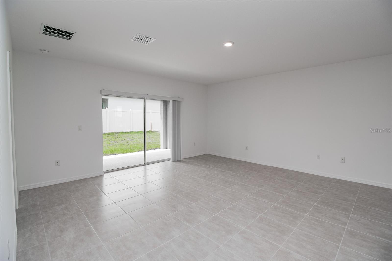 2068 BABBLING BROOK BLVD, AUBURNDALE, FL, 33823