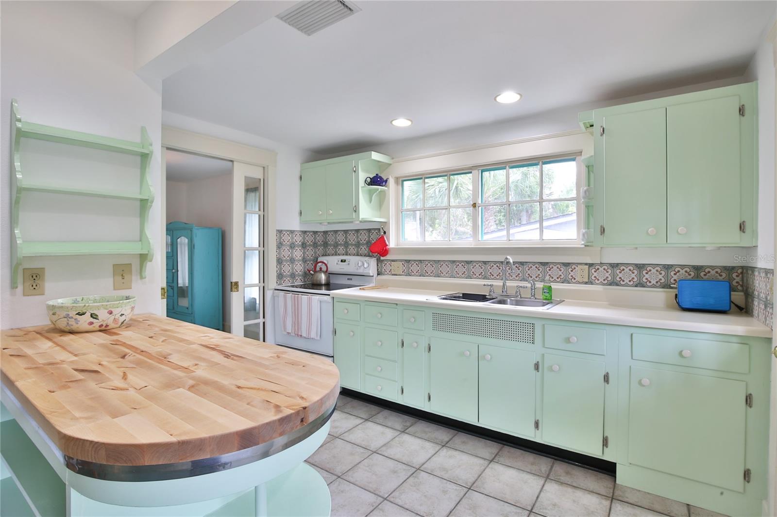 708 42ND ST, SARASOTA, FL, 34234