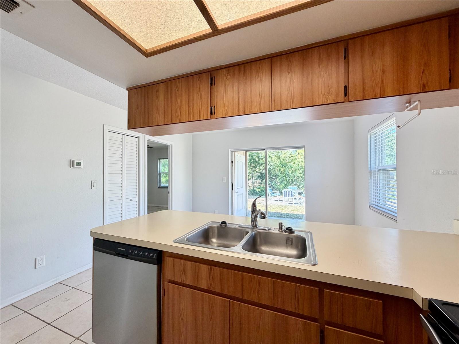 2761 62ND TER N #B, ST PETERSBURG, FL, 33702