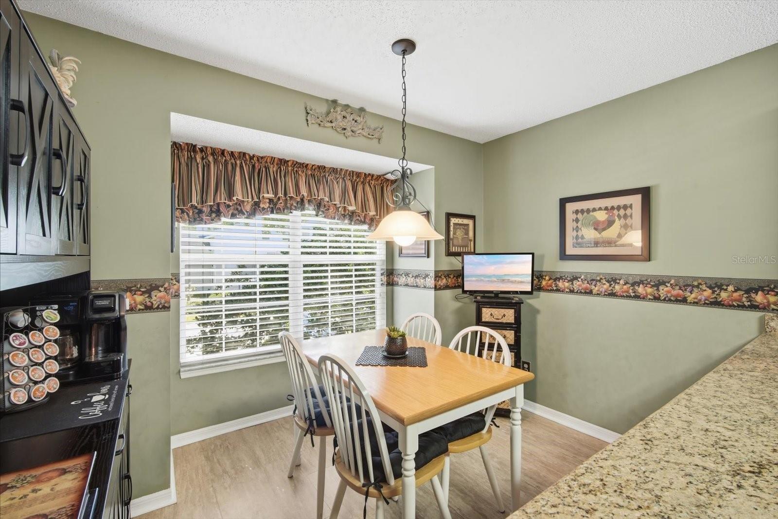 3213 VALLEY OAKS DR, TAMPA, FL, 33618