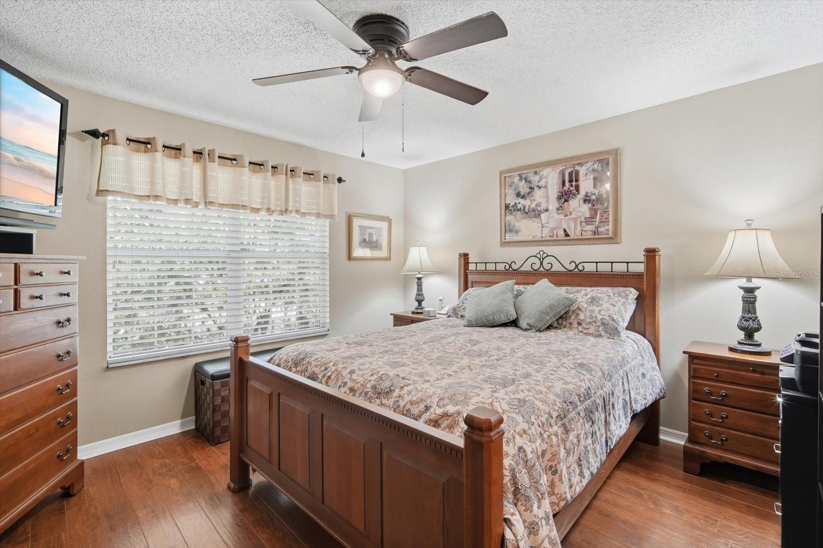 3213 VALLEY OAKS DR, TAMPA, FL, 33618