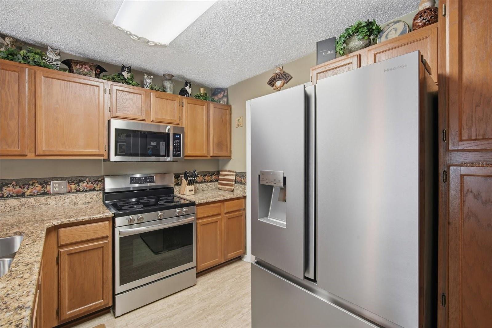 3213 VALLEY OAKS DR, TAMPA, FL, 33618