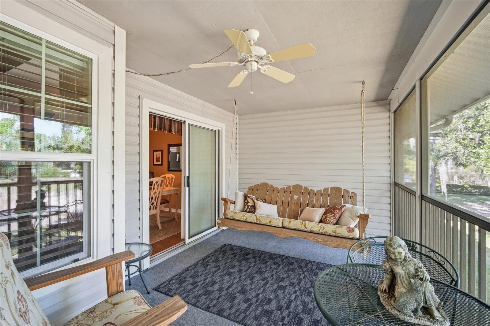 3213 VALLEY OAKS DR, TAMPA, FL, 33618