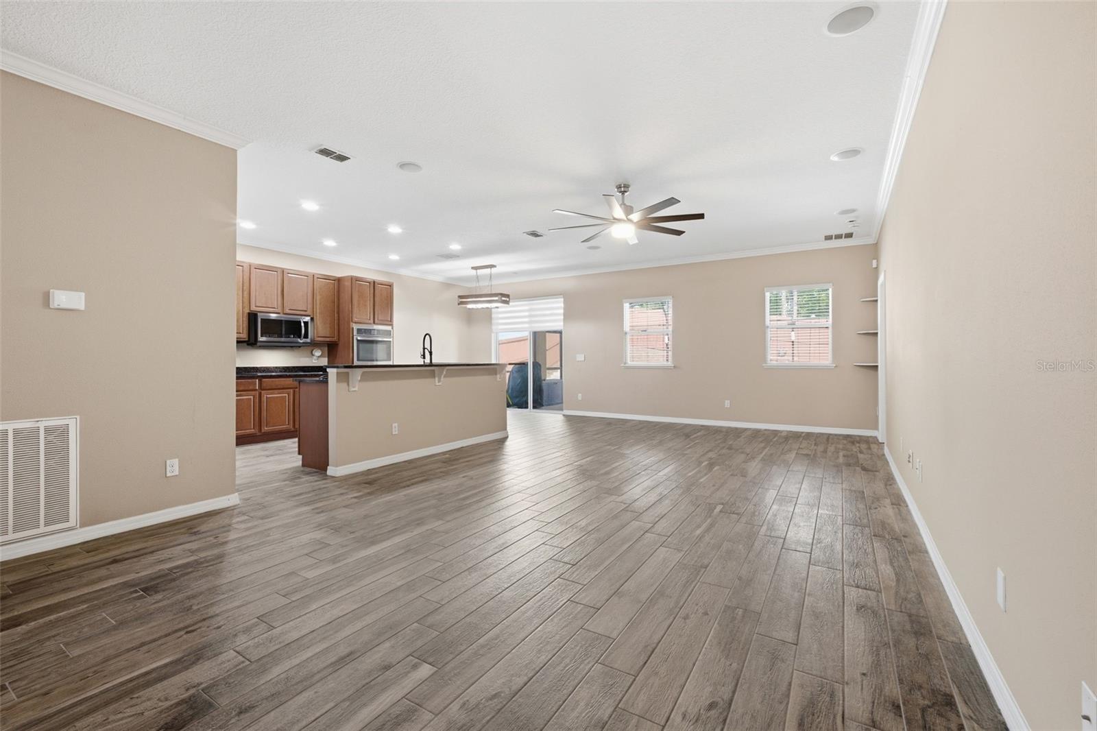 202 COLONIAL PINE LN, MINNEOLA, FL, 34715