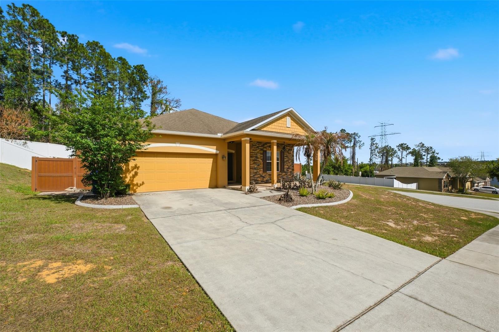 202 COLONIAL PINE LN, MINNEOLA, FL, 34715