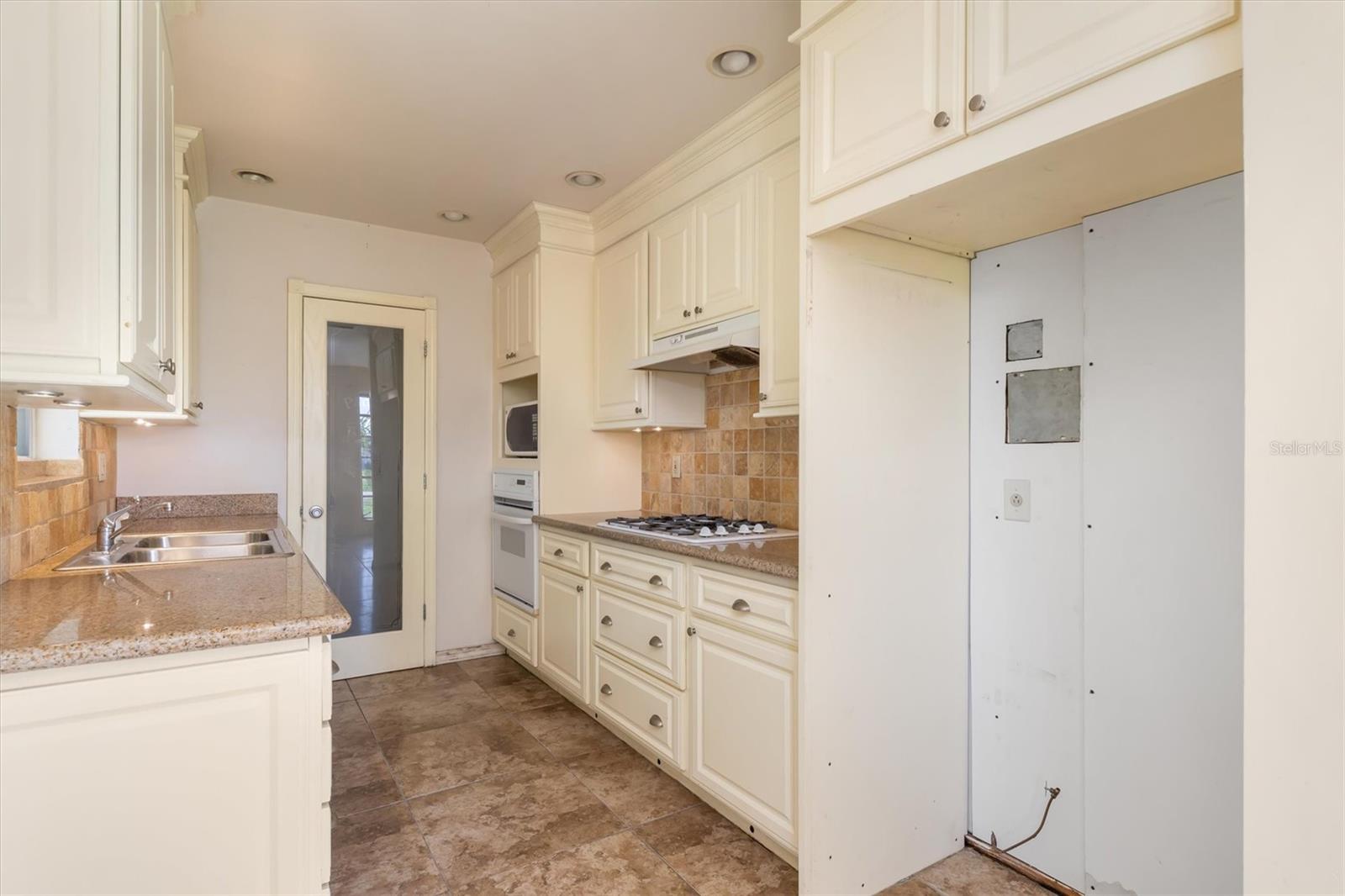 3107 EASY ST, PORT CHARLOTTE, FL, 33952