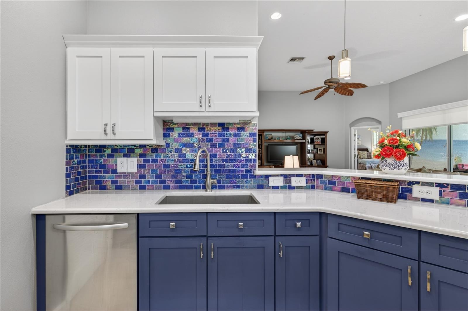 8927 BRIDGEPORT BAY CIR, MOUNT DORA, FL, 32757