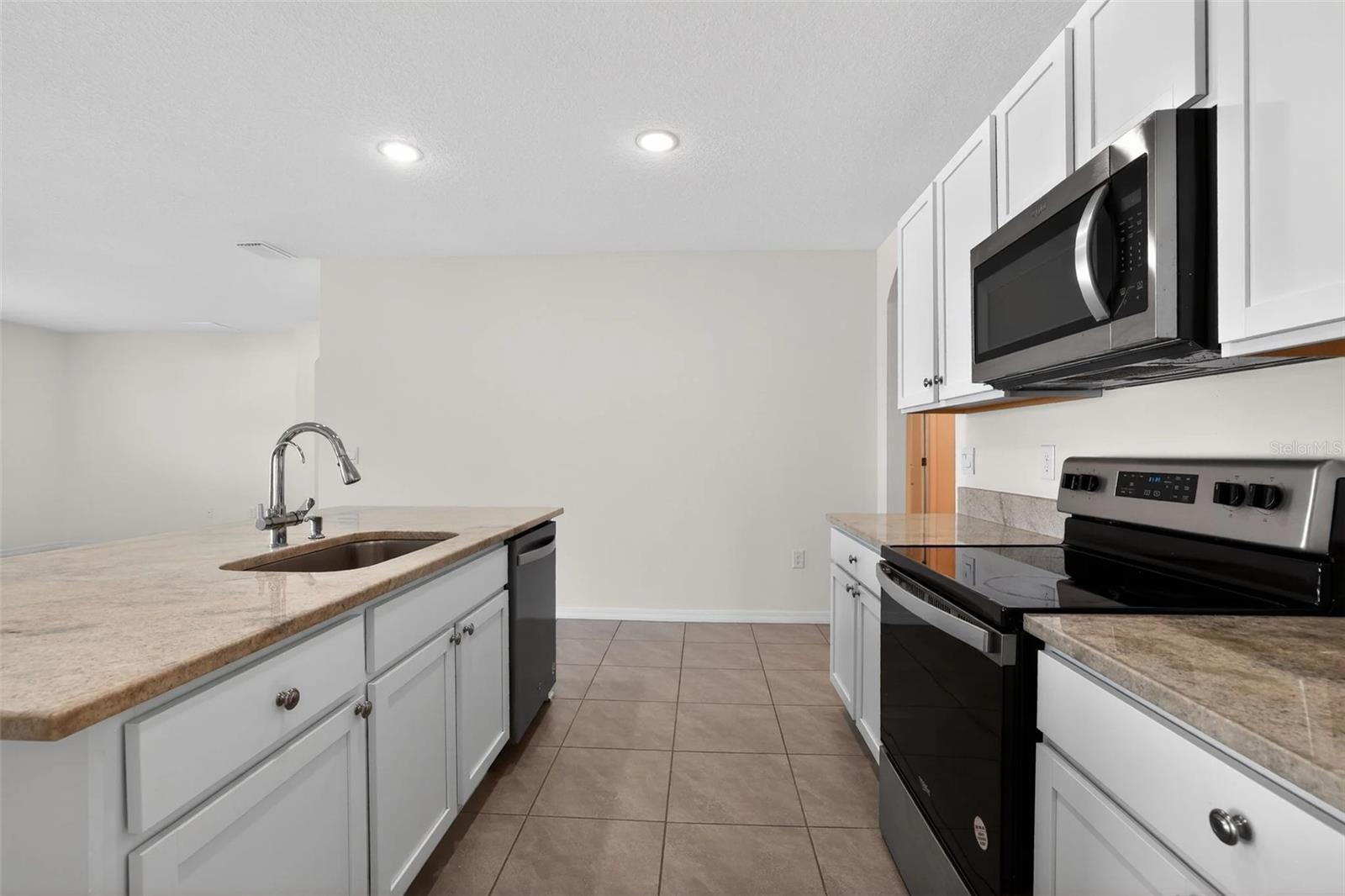 34211 JASPER STONE DR, WESLEY CHAPEL, FL, 33543