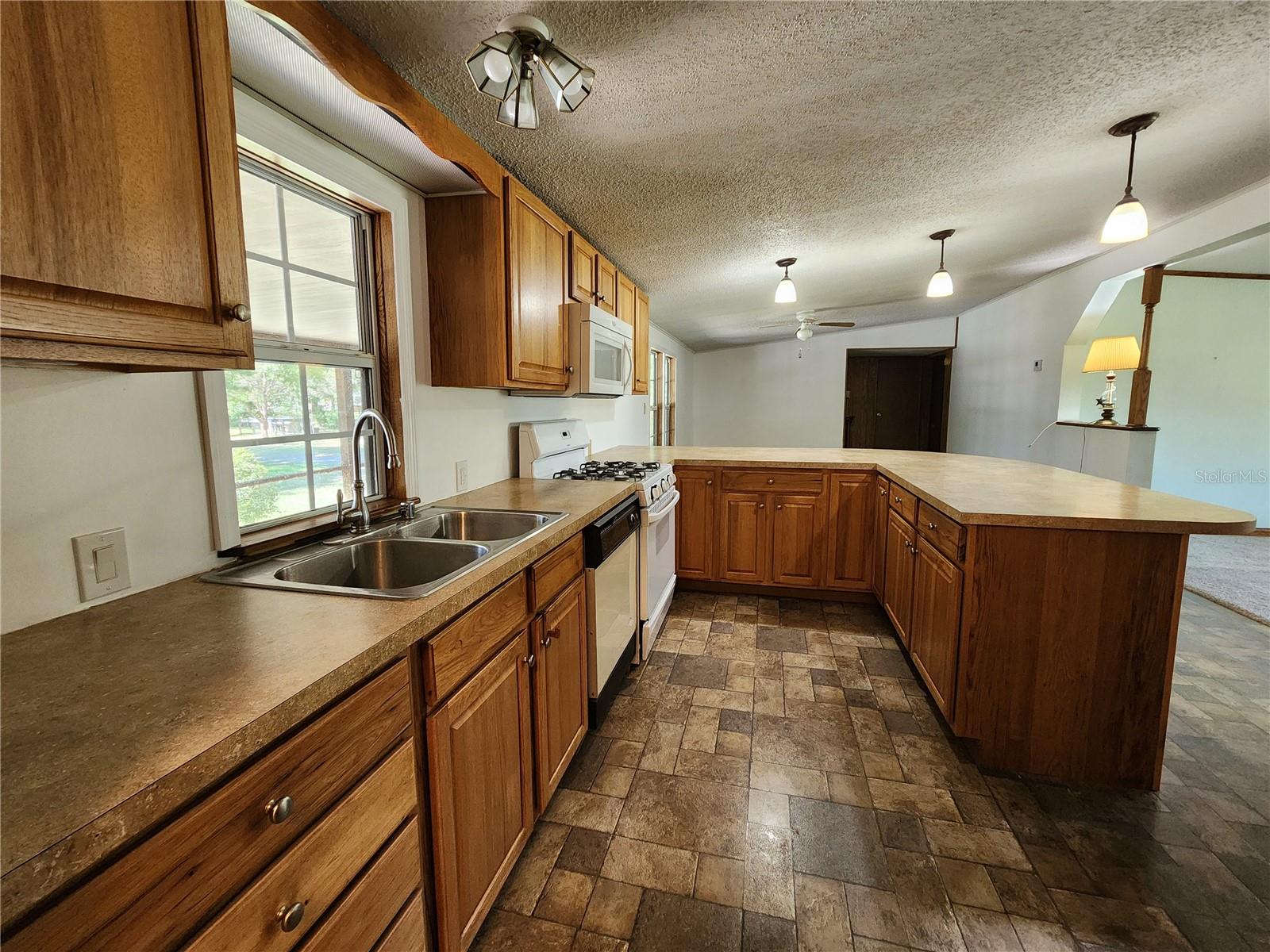 20916 COUNTY ROAD 44A, EUSTIS, FL, 32736