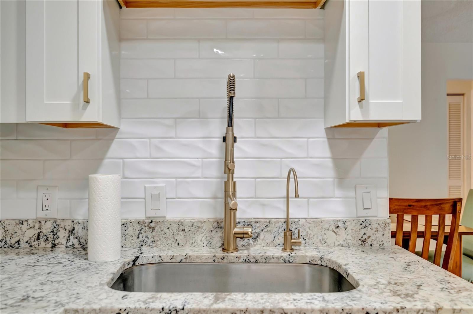 270 DRAGON RD, VENICE, FL, 34293
