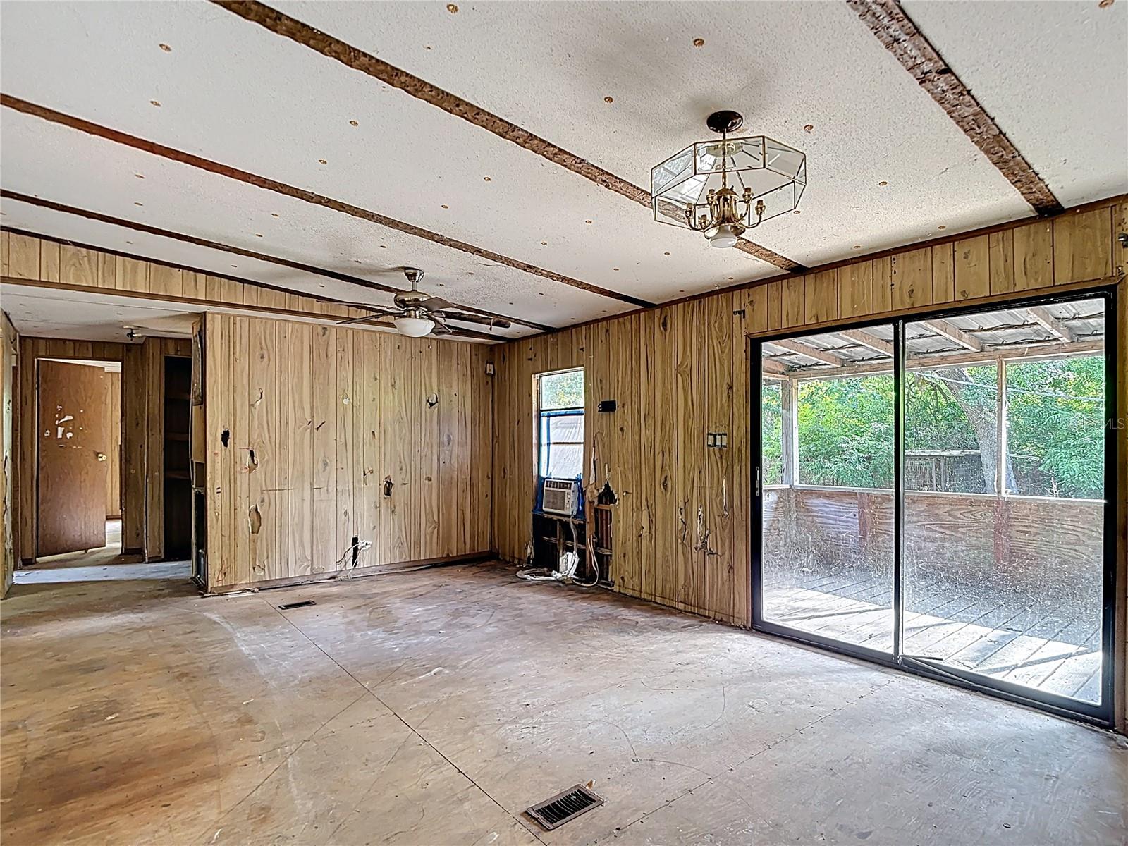 7607 WILLIAMS RD, SEFFNER, FL, 33584
