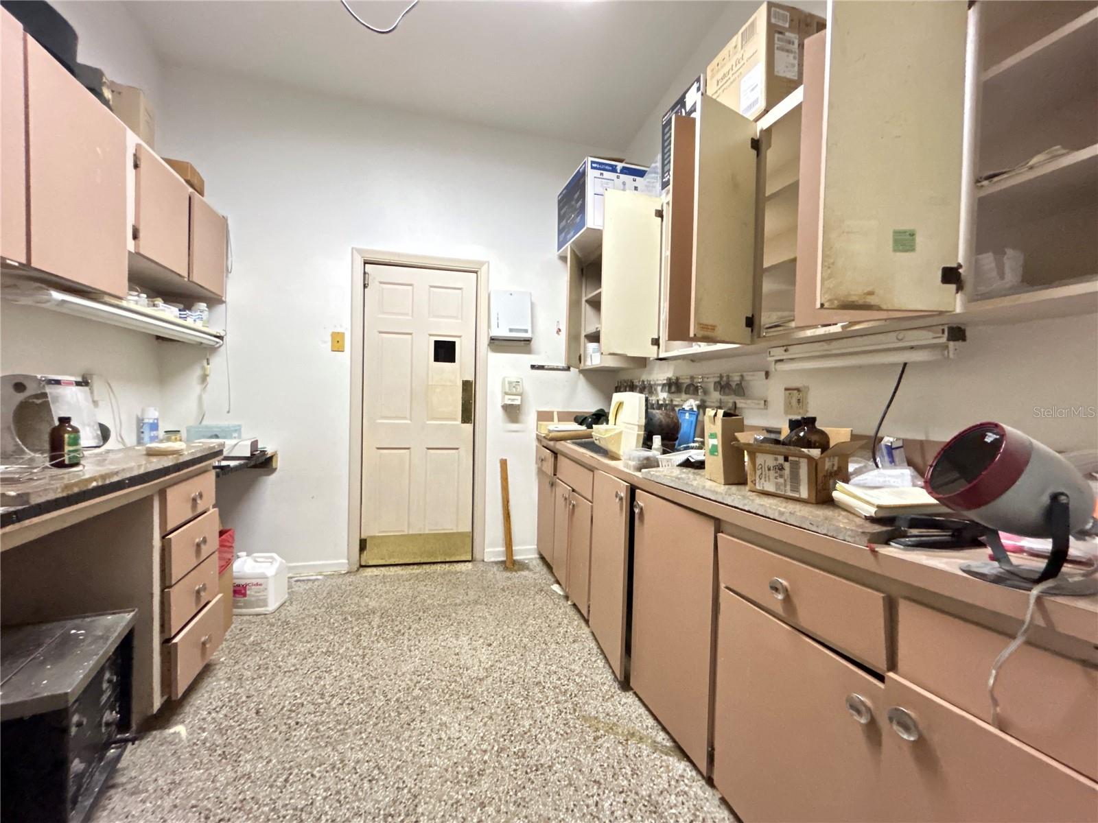 404 PERKINS ST, LEESBURG, FL, 34748