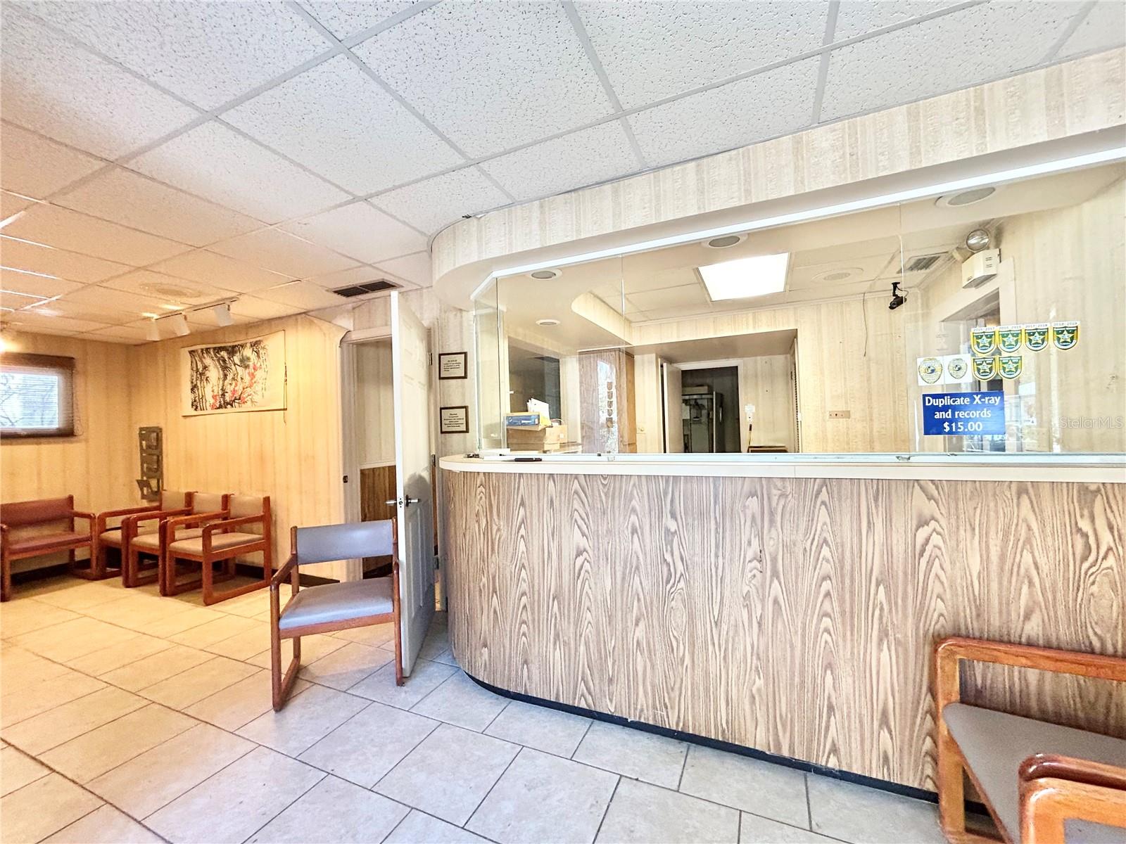 404 PERKINS ST, LEESBURG, FL, 34748