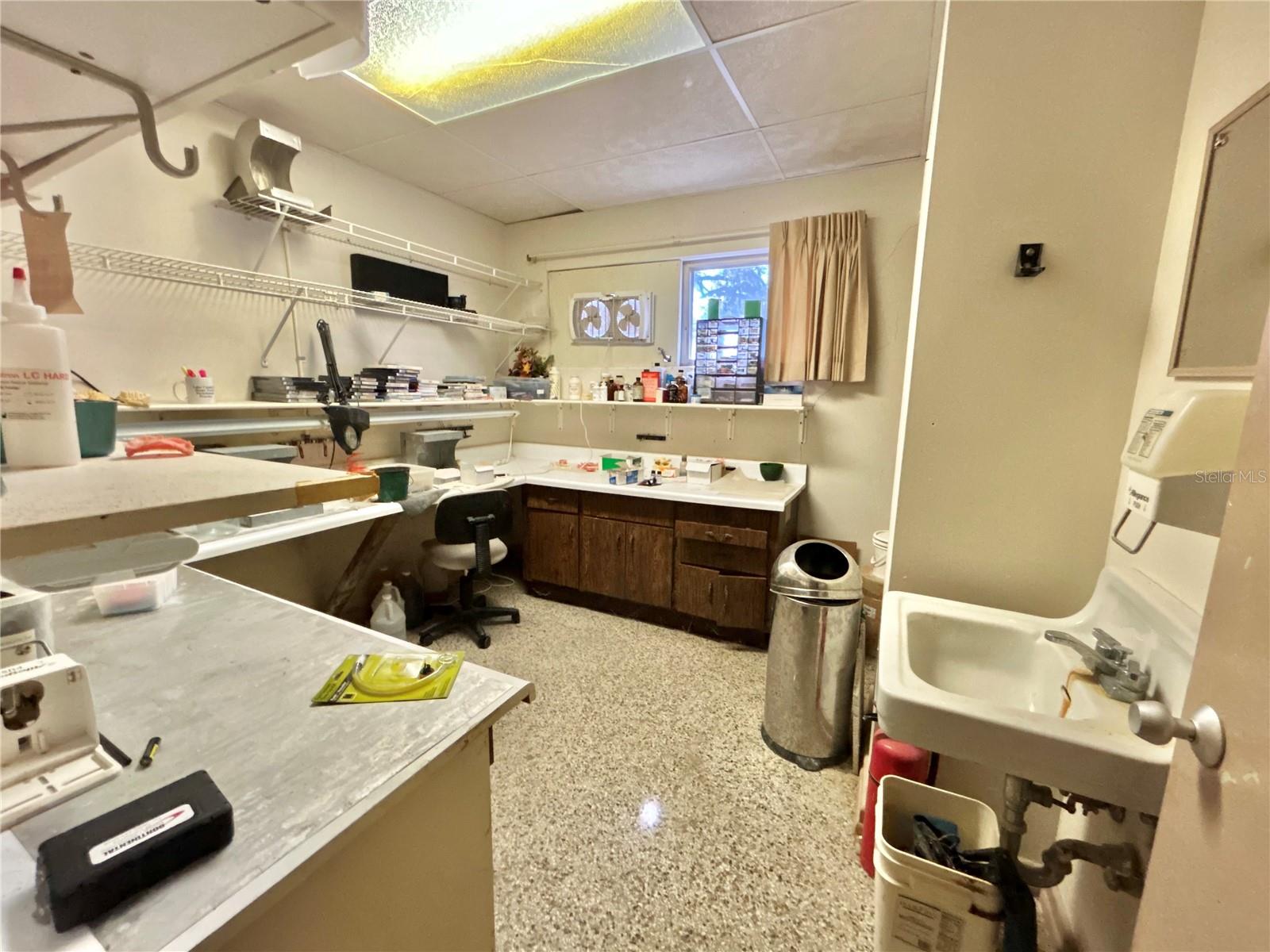 404 PERKINS ST, LEESBURG, FL, 34748