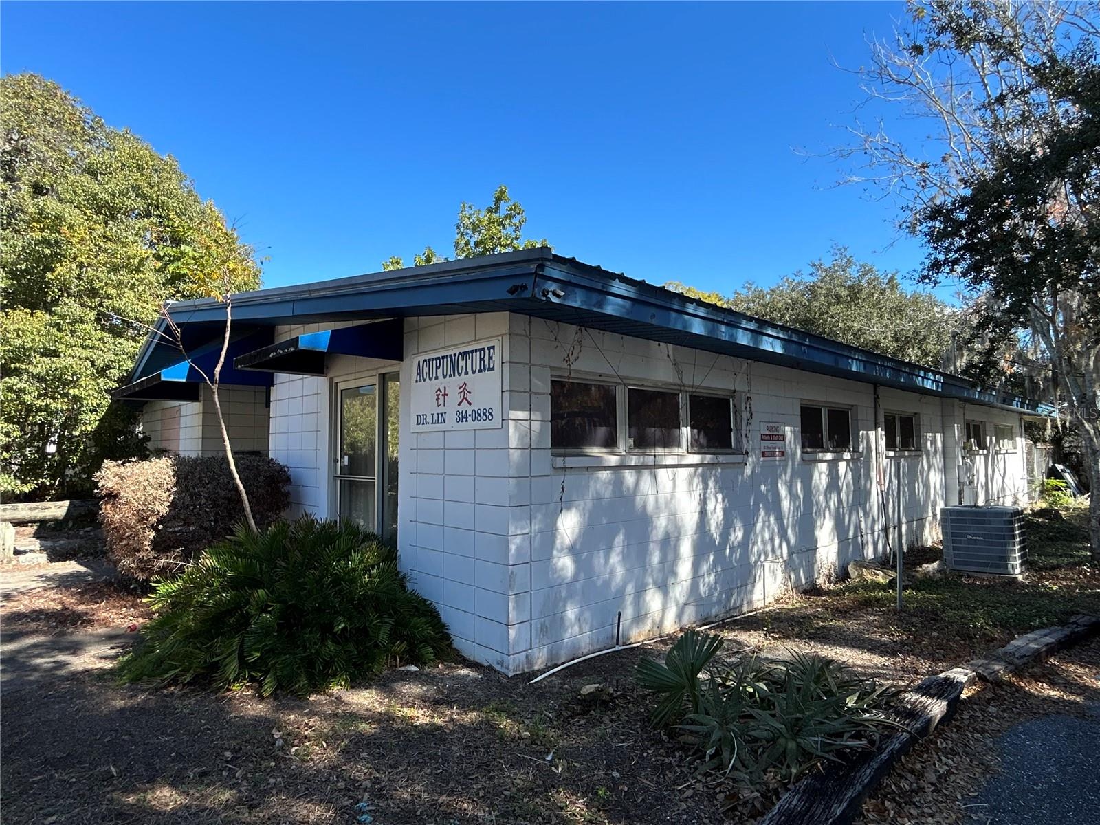 404 PERKINS ST, LEESBURG, FL, 34748