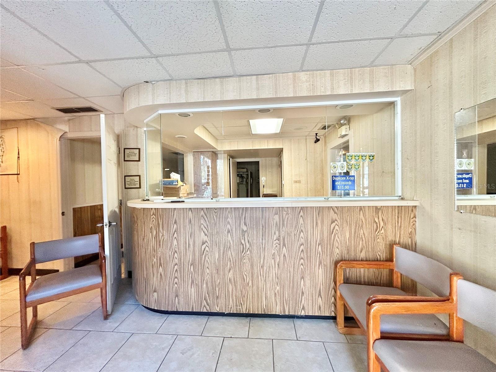 404 PERKINS ST, LEESBURG, FL, 34748