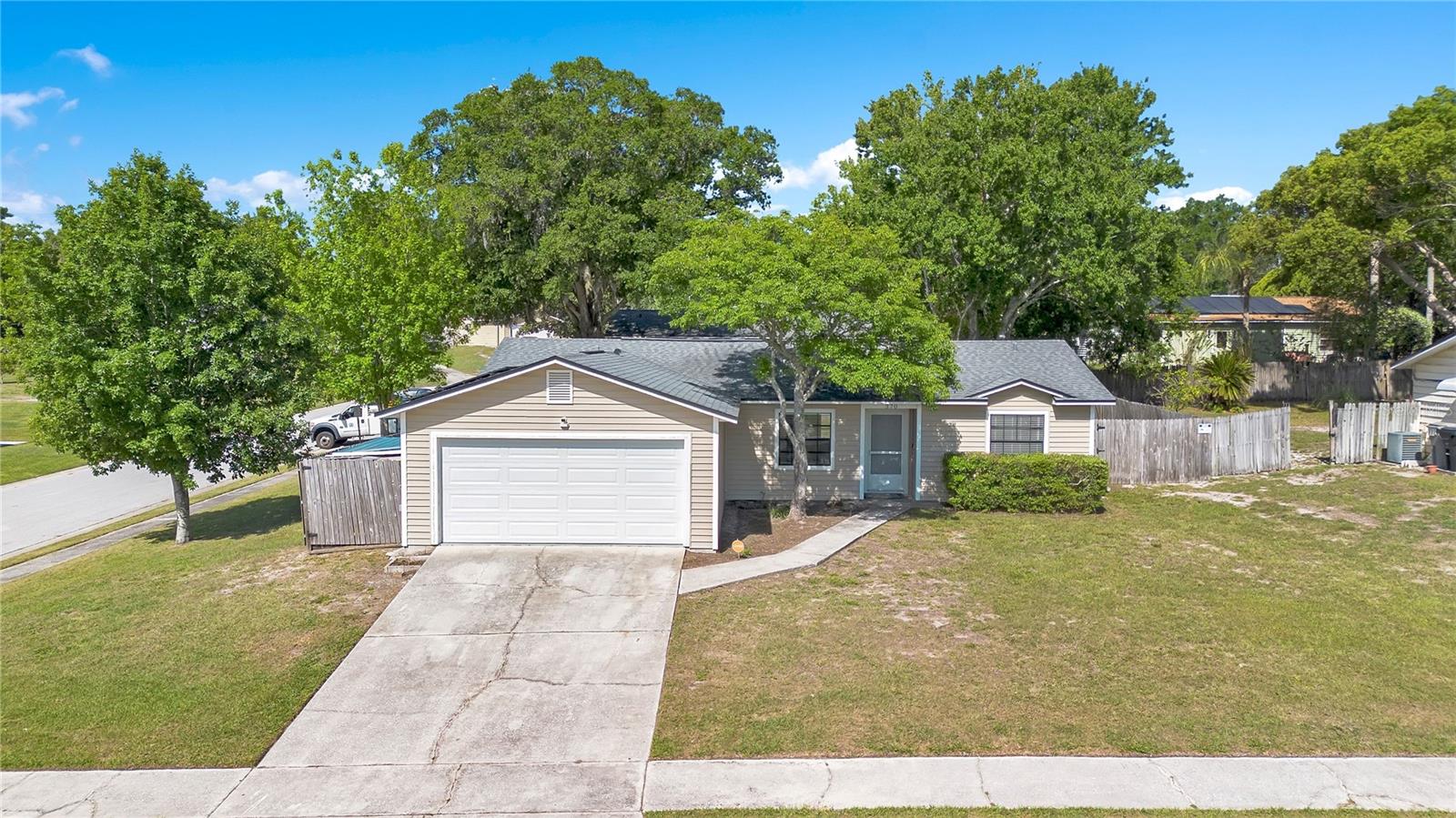 370 N LAKE AVE, APOPKA, FL, 32703