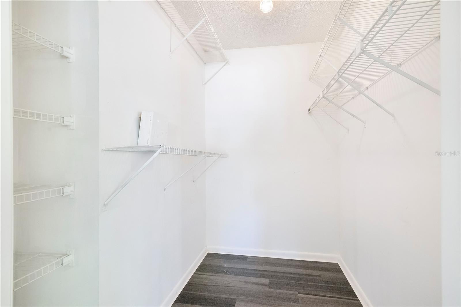 370 N LAKE AVE, APOPKA, FL, 32703