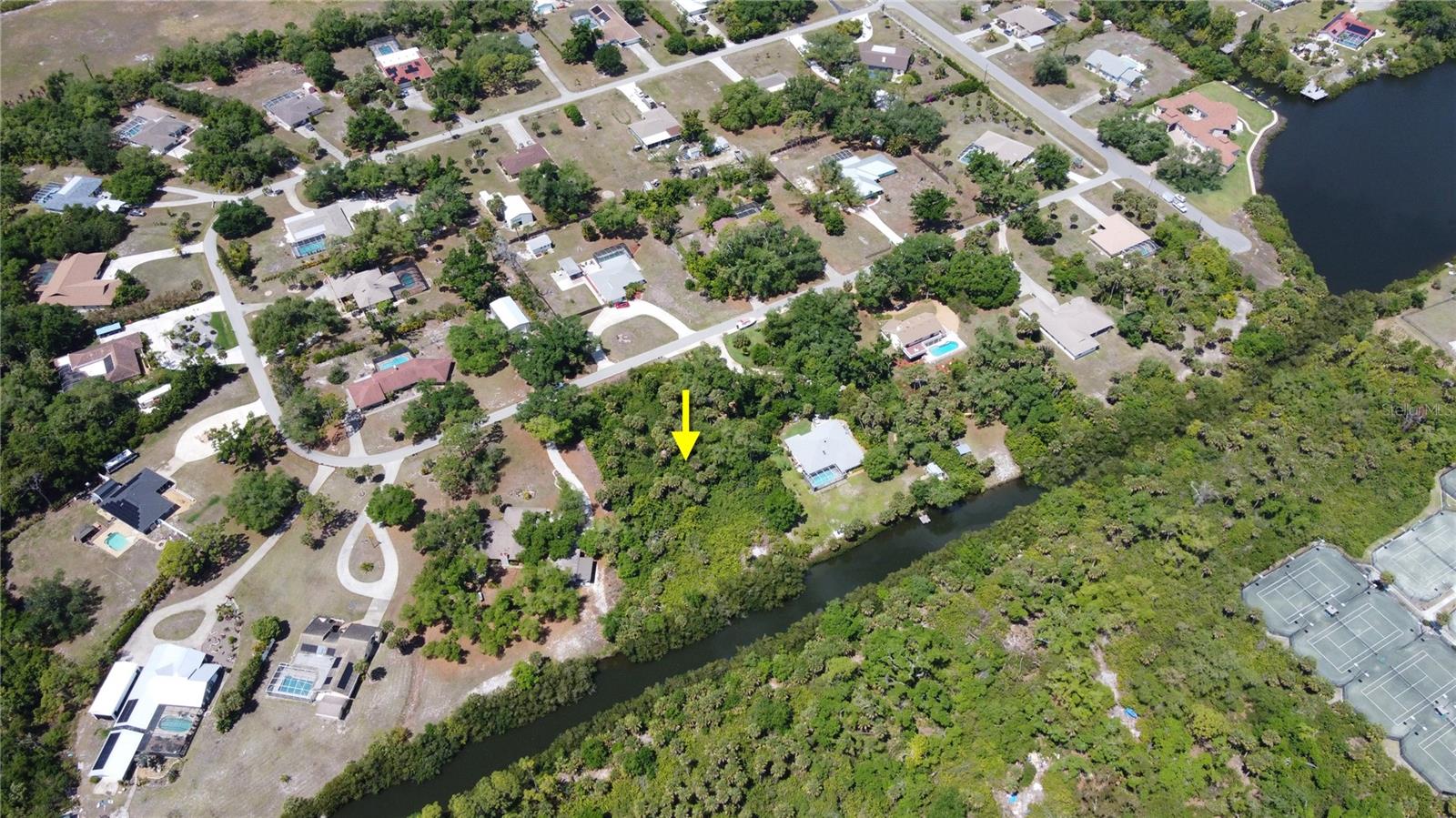 E DOLPHIN DR, ENGLEWOOD, FL, 34223