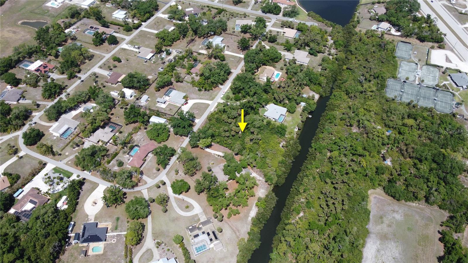 E DOLPHIN DR, ENGLEWOOD, FL, 34223